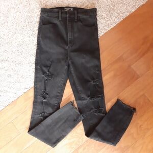 Abercrombie & Fitch Distressed Ultra High Rise Super Skinny Ankle Jeans size 0